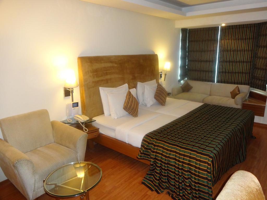 Ohris Banjara Hotel Hyderabad Exterior photo